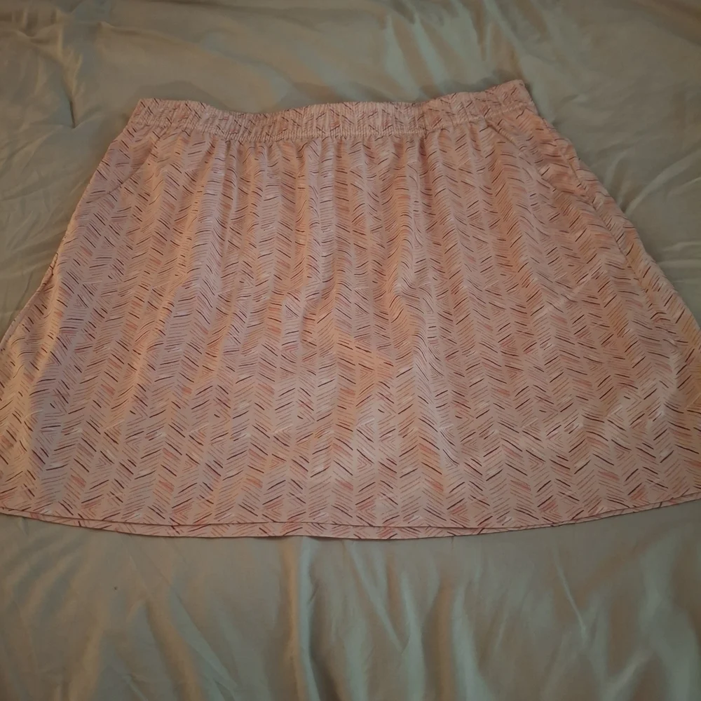 Pacific Trail Women's Peach And Pink Chevron Mini Skort